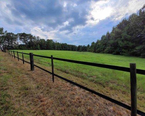 macon-40-pic-fence-line macon-40-pic-fence-line
